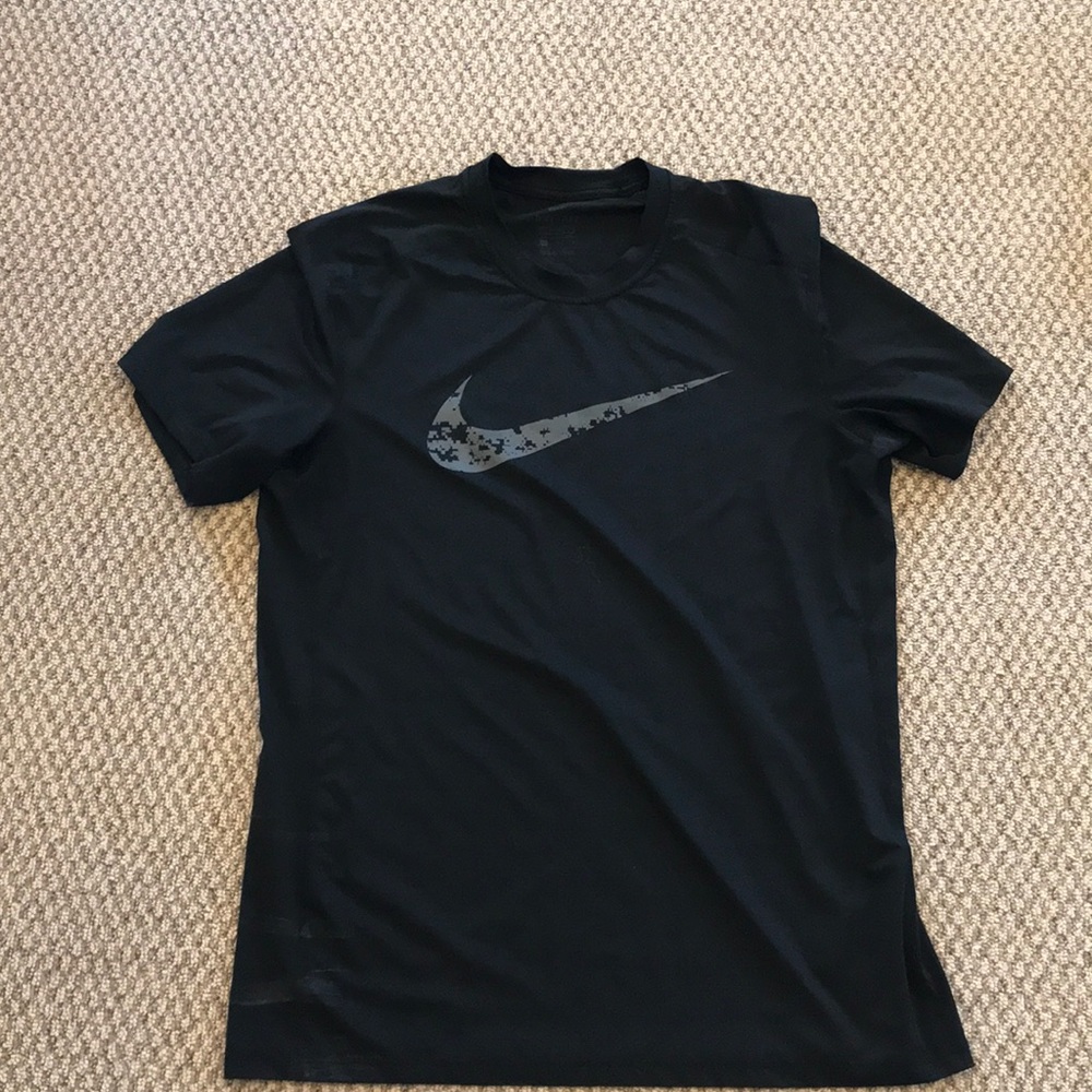 Nike Fitted Dri-fit shirt